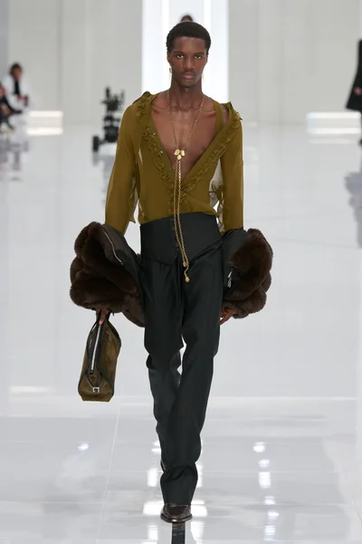 Look 6